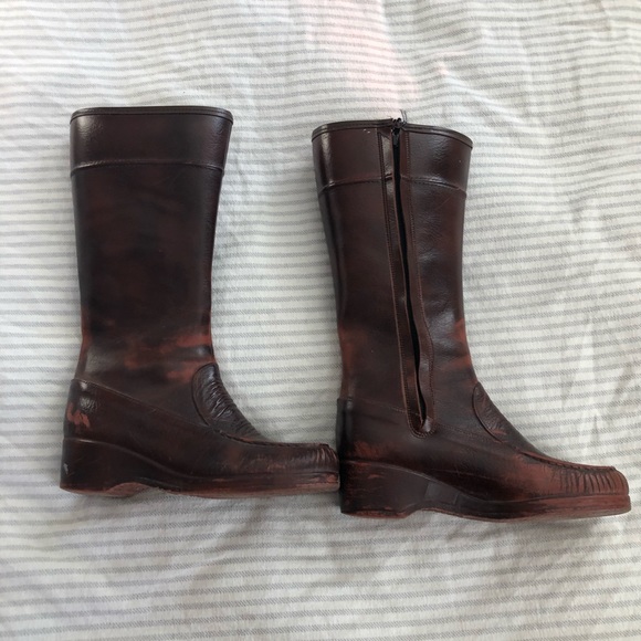 Vintage Winter Fashion Boots - Picture 3 of 8